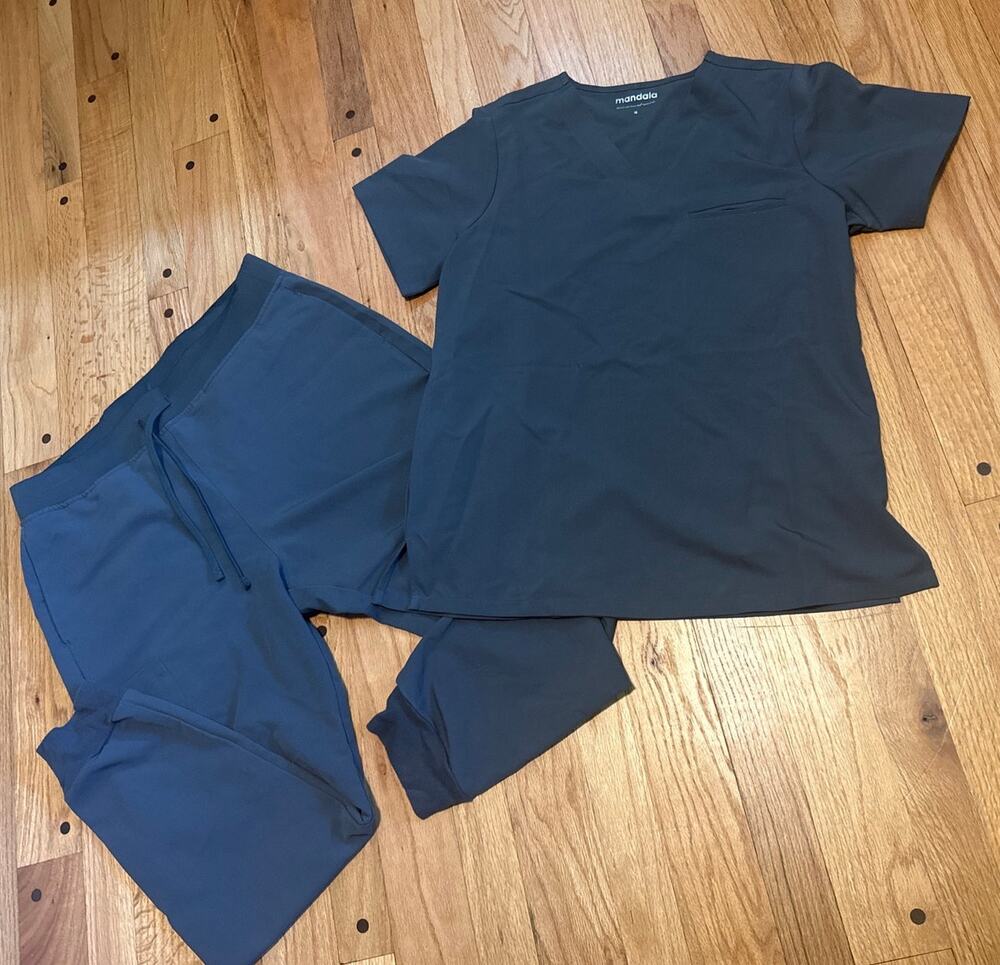 Mandala Scrubs Set Womens Top M Bottom L Medical Uniform Stretch EUC